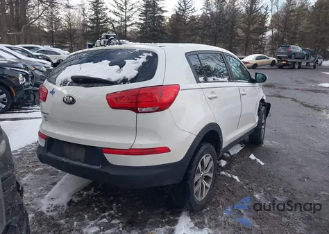 2014 Kia Sportage Lx z USA, uszkodzony, nr VIN KNDPBCAC8E7633458